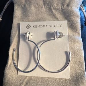 KENDRA SCOTT, Small Pepper Earrings, Brand New With Tags, Never Worn